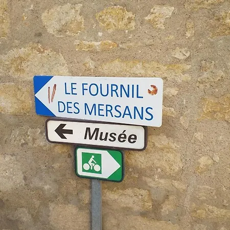 Maison coeur de ville avec cour et jardin intime Saint-Marcel  Extérieur photo