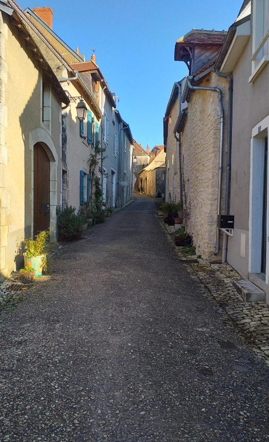 Maison Berrichonne 2 Chambres Cour Et Jardin Saint-Marcel (Indre)